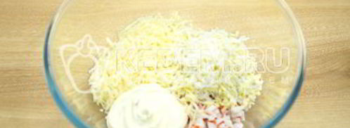 тарталетки с крабовыми палочками. Шаг 2