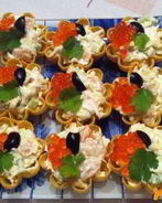 Тарталетки с красной рыбой