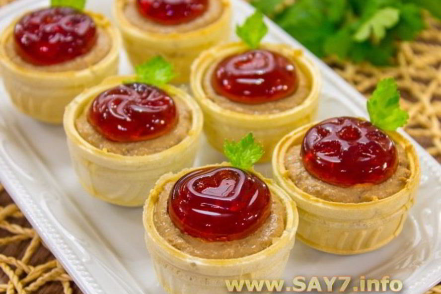 Рецепт тарталетки с печеночным паштетом и гранатовым желе