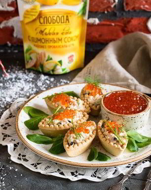 Тарталетки с тунцом и красной икрой