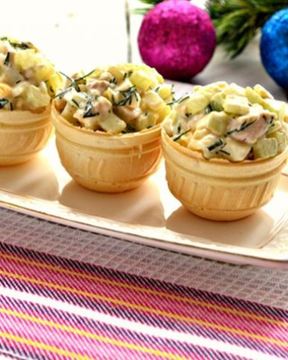 Закуска из куриного мяса в тарталетках