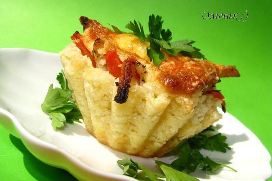 Рецепт закусочные рисовые тарталетки с запеченными овощами и куриным филе под сыром