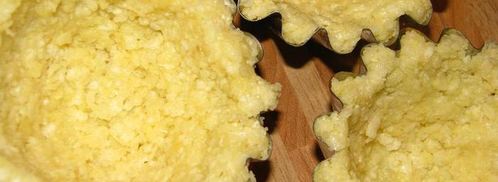 закусочные рисовые тарталетки с запеченными овощами и куриным филе под сыром. Шаг 10