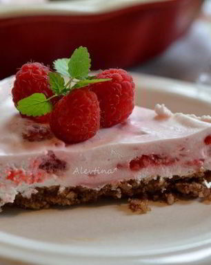 Легкий малиновый тарт