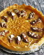 Марципановый тарт с яблоками