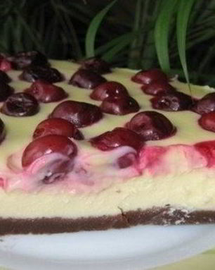 Нежный тарт с вишней и творогом