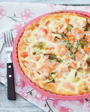 Тарт с лососем и овощами