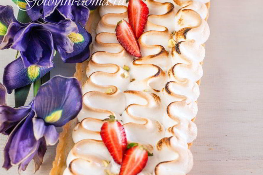 Рецепт тарт с ревенем, заварным кремом и меренгой