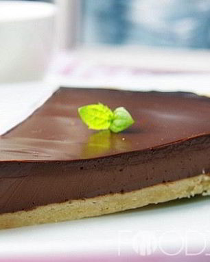 Тарт с шоколадной начинкой