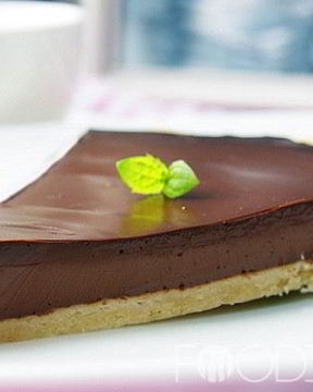 Тарт с шоколадной начинкой