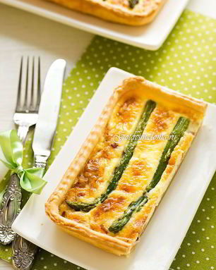 Тарт со спаржей и беконом