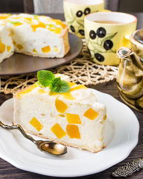 Творожный тарт с персиками