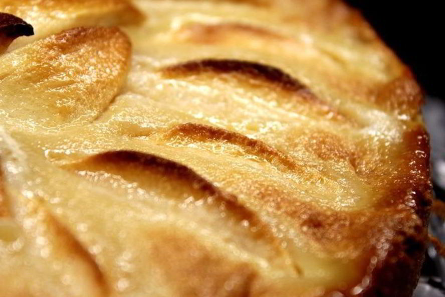 Рецепт яблочный тарт с карамельным кремом