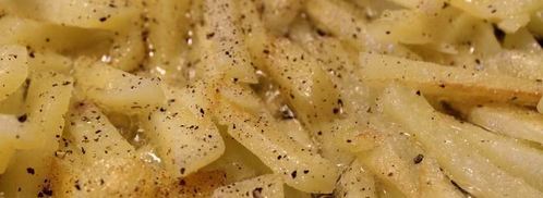 картофель в яичнице пир студента. Шаг 3