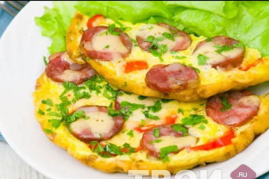 Рецепт яичница с колбасой и сладким перцем