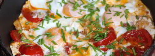 яичница с помидорами и чесноком. Шаг 8