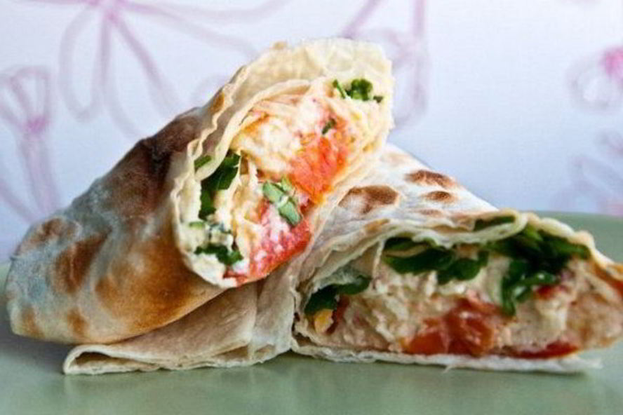 Рецепт яичница с помидорами в тонком лаваше