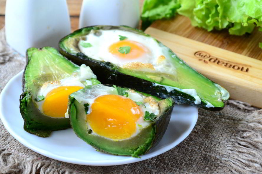 Рецепт яичница в авокадо