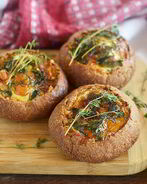 Яичница в булочках Веселый завтрак