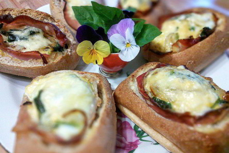 Рецепт яичница в булочке