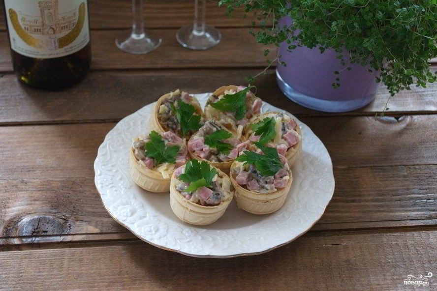 Рецепт закуска из ветчины и сыра