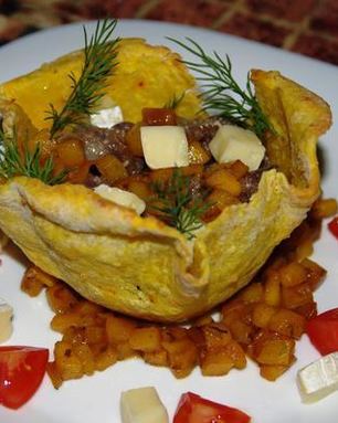 Жульен из языка на манговом чатни