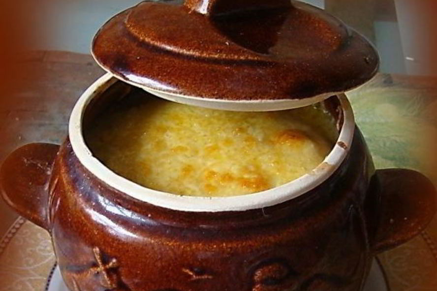 Рецепт жульен на молоке с курицей и грибами в горшочках