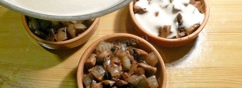 жульен с грибами и сметаной. Шаг 14