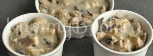 жюльен с курицей и грибами. Шаг 8